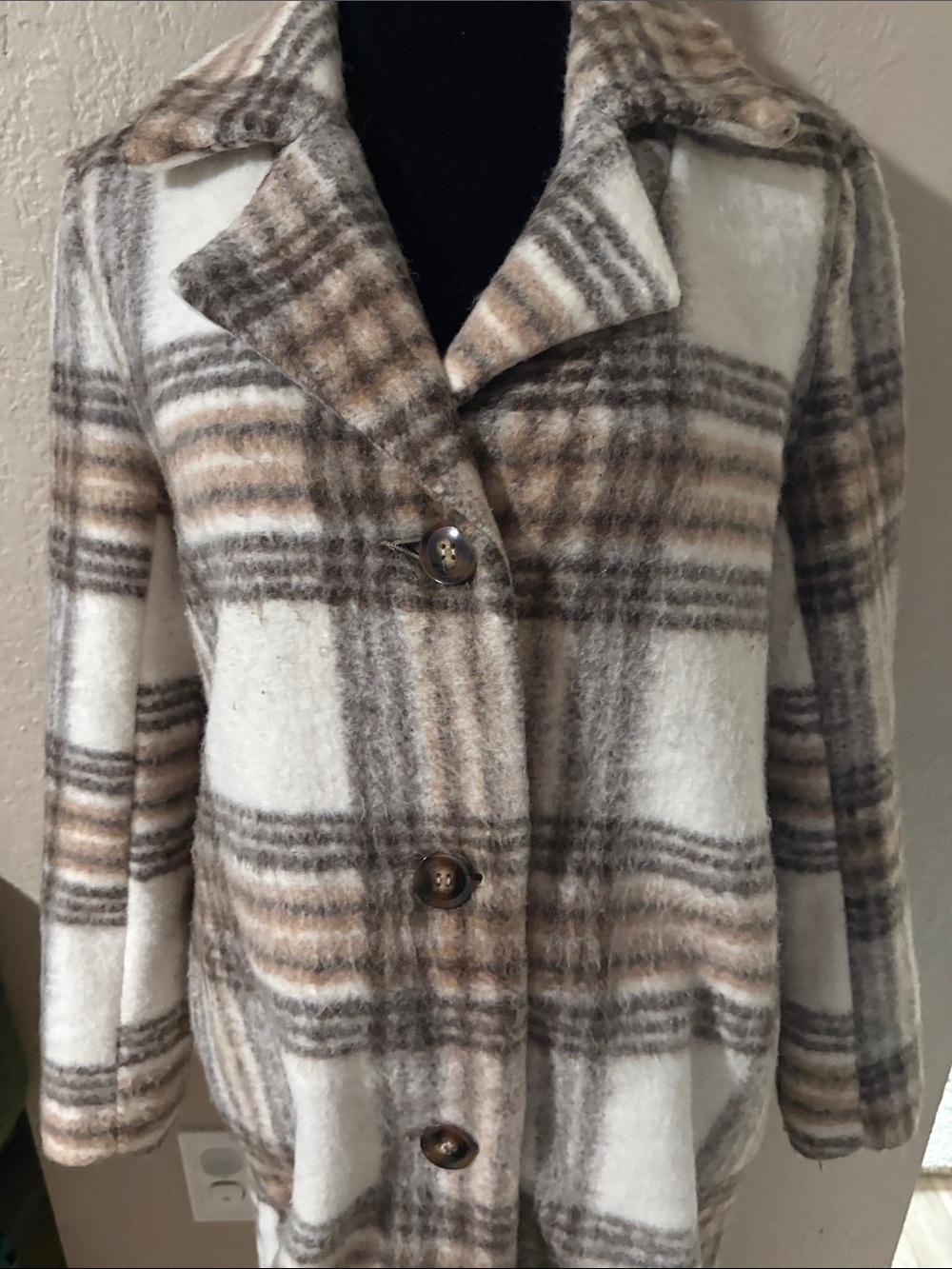 Womens Plaid Button-Front Coat in Cream and Brown